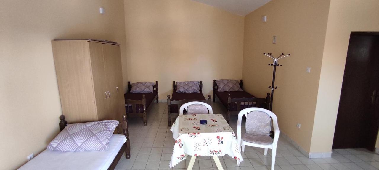 Apartmani Jovanovic Luštica Exteriör bild