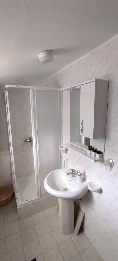 Apartmani Jovanovic Luštica Exteriör bild