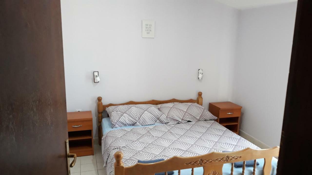 Apartmani Jovanovic Luštica Exteriör bild